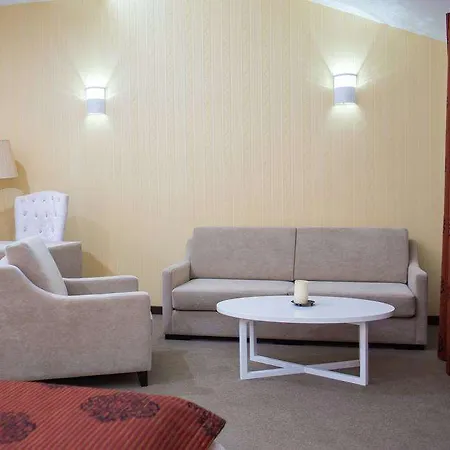 Santa Quaranta Sarandë