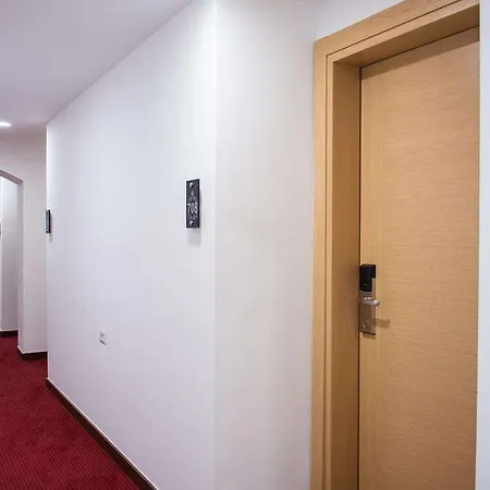 Santa Quaranta Hotel