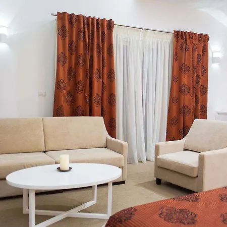 Hotel Santa Quaranta *